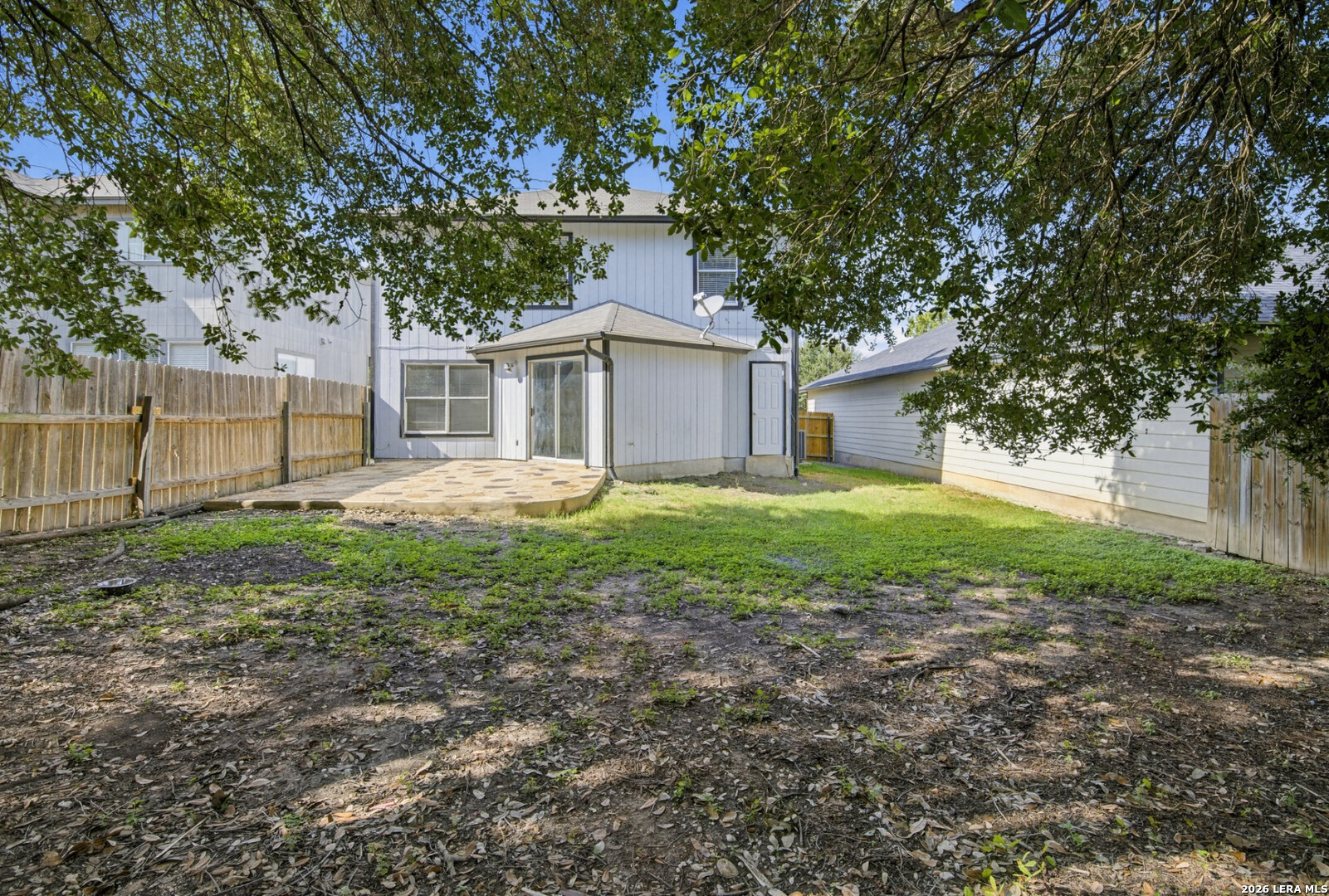 main property photo 33