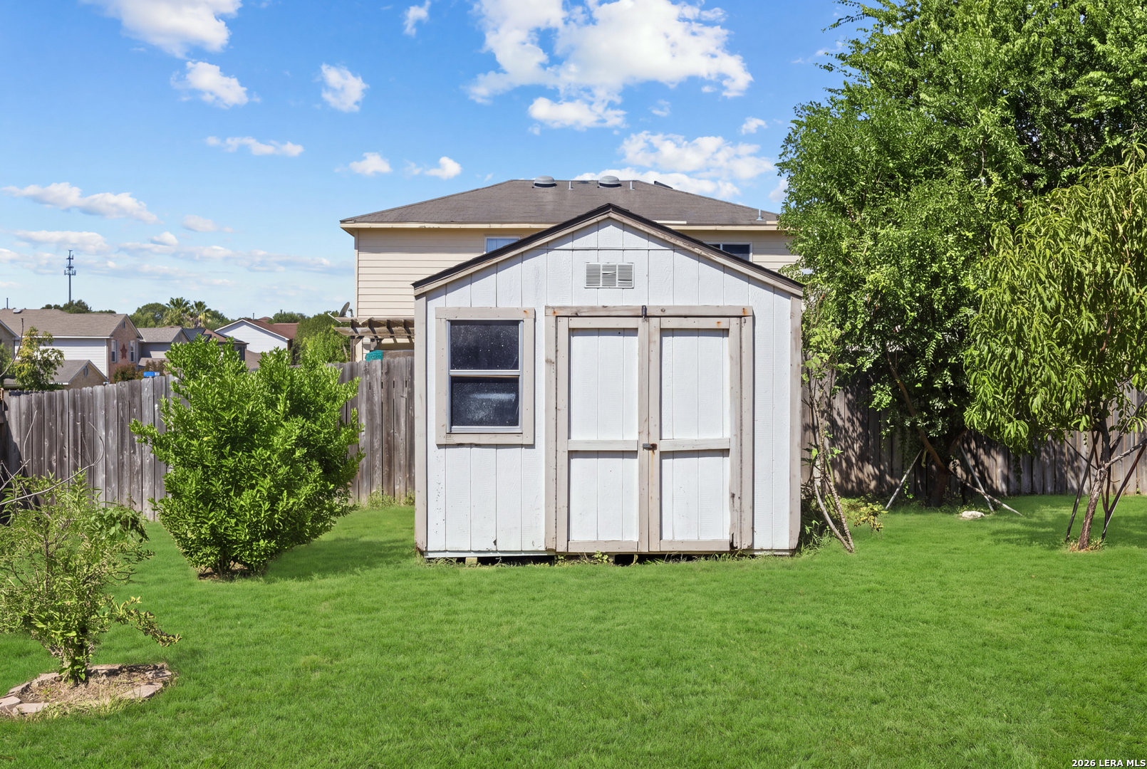 main property photo 31