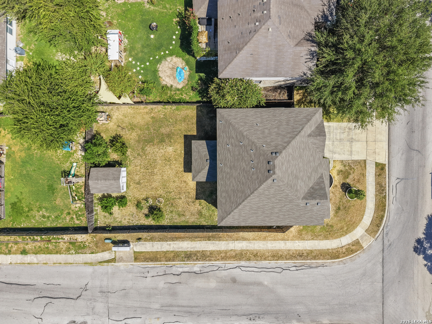 main property photo 41