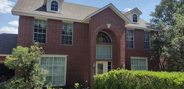 image of property with 3 Bed | 2 Bath | 2,574 Sqft