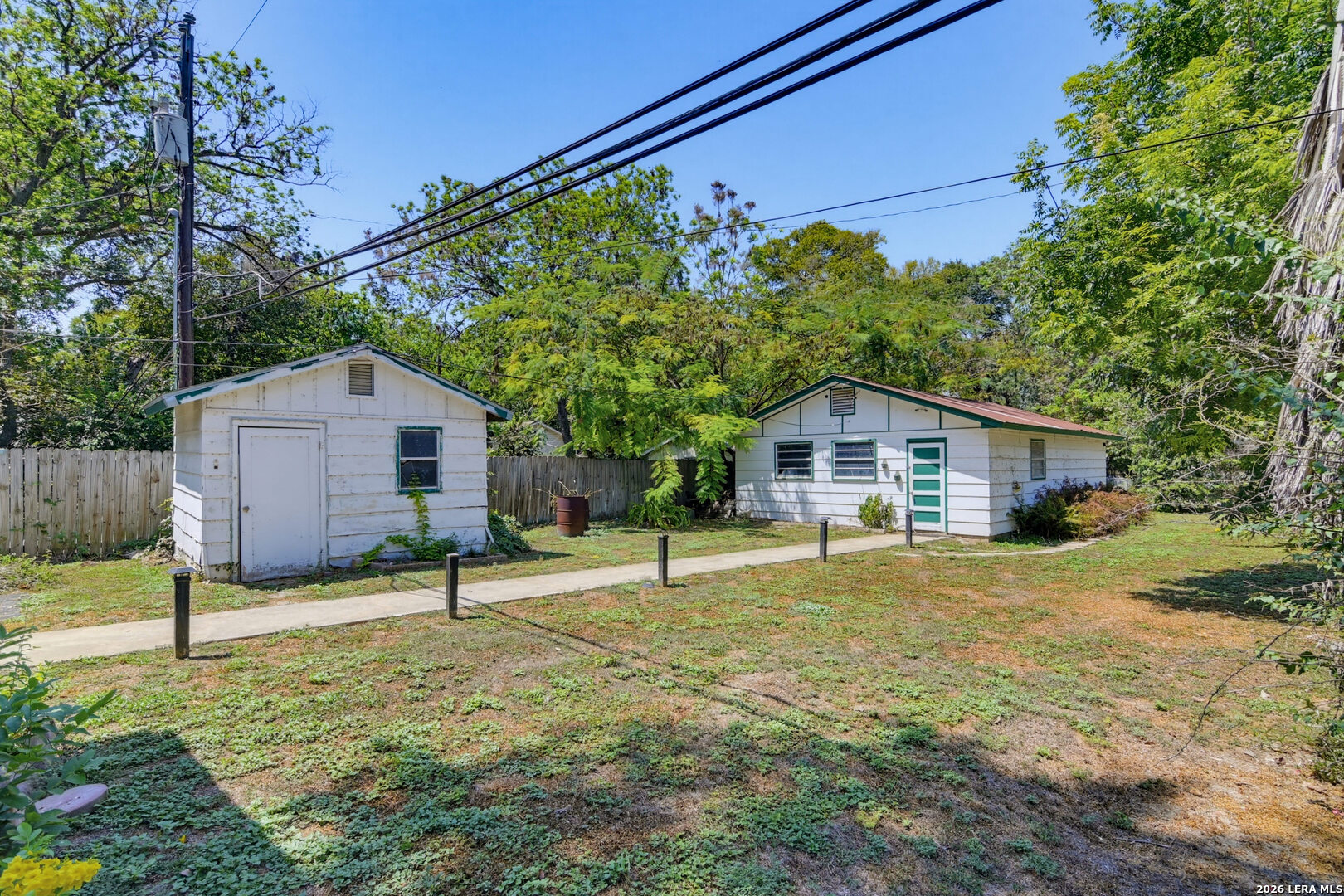main property photo 17