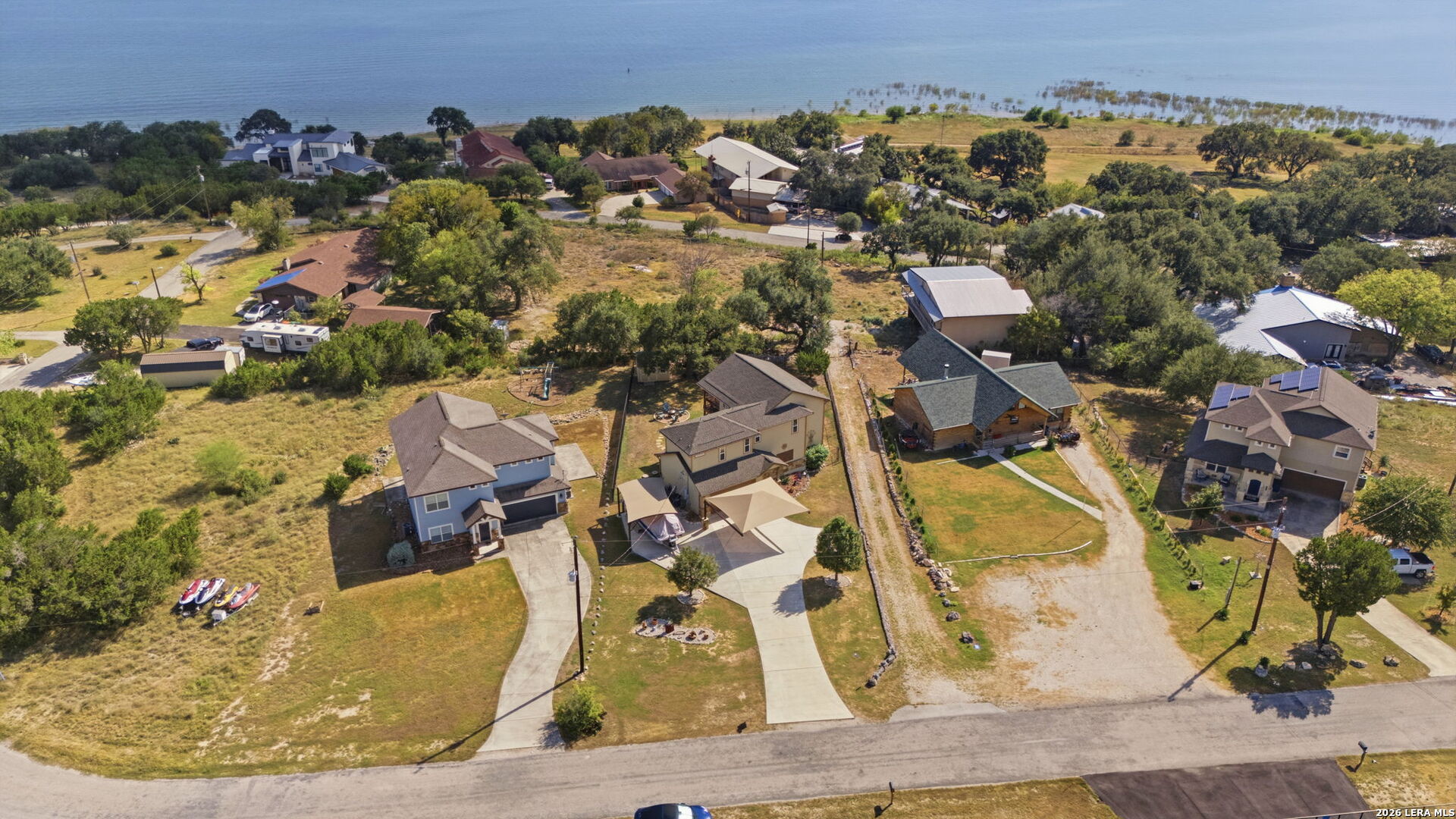 main property photo 43