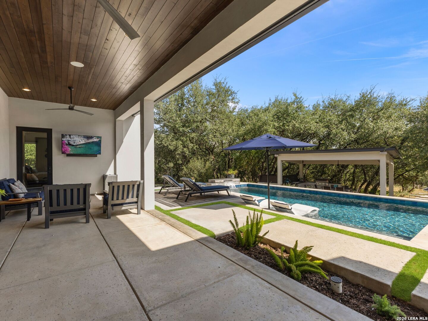 main property photo 56