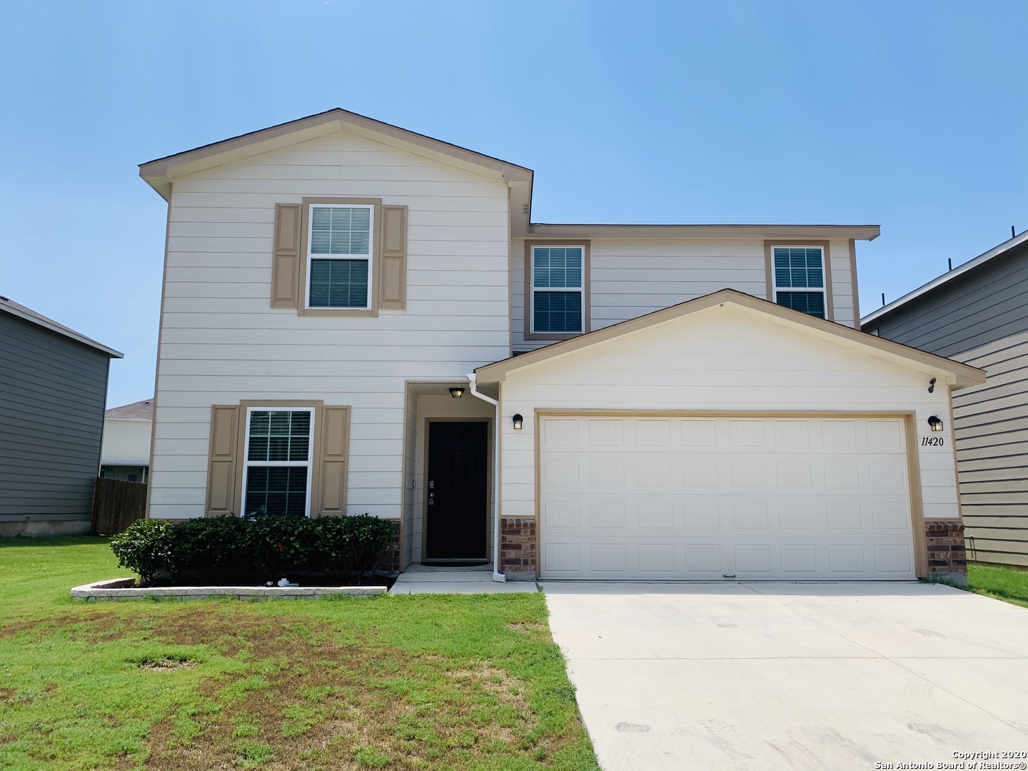 main property photo 1