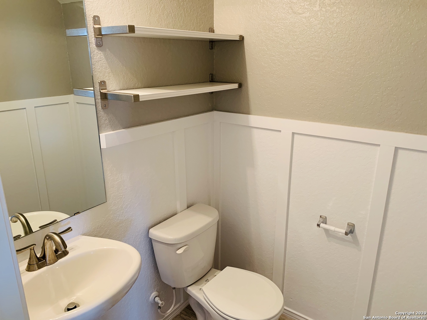 main property photo 4