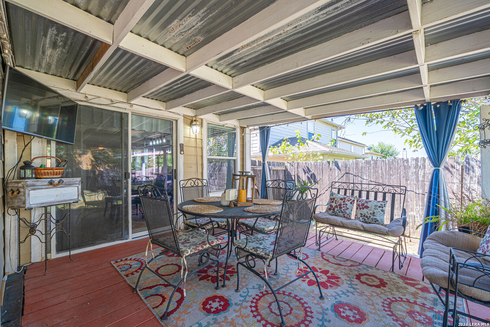 main property photo 17