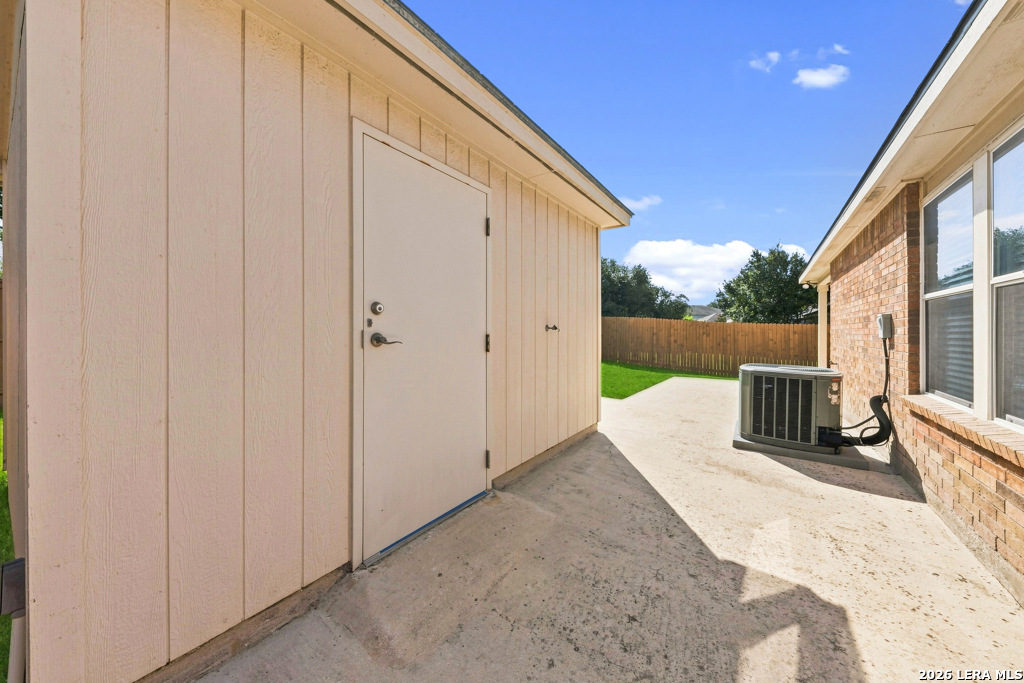 main property photo 37