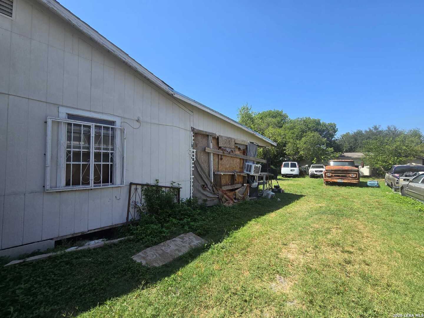 main property photo 2