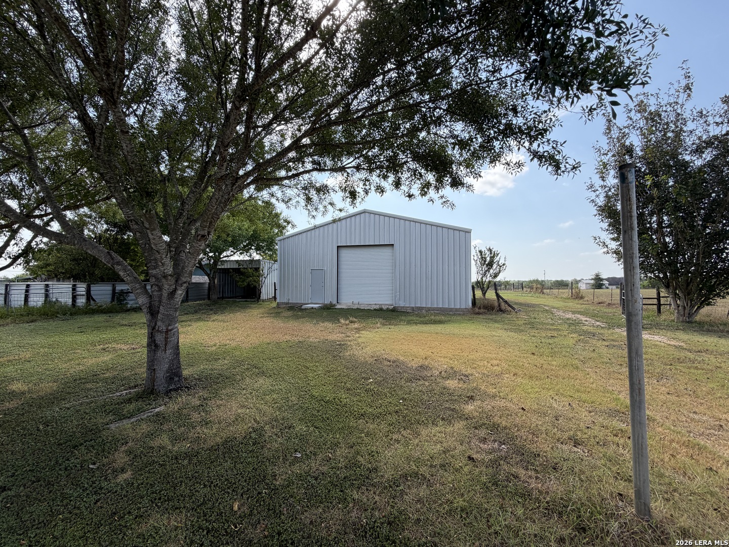 main property photo 24