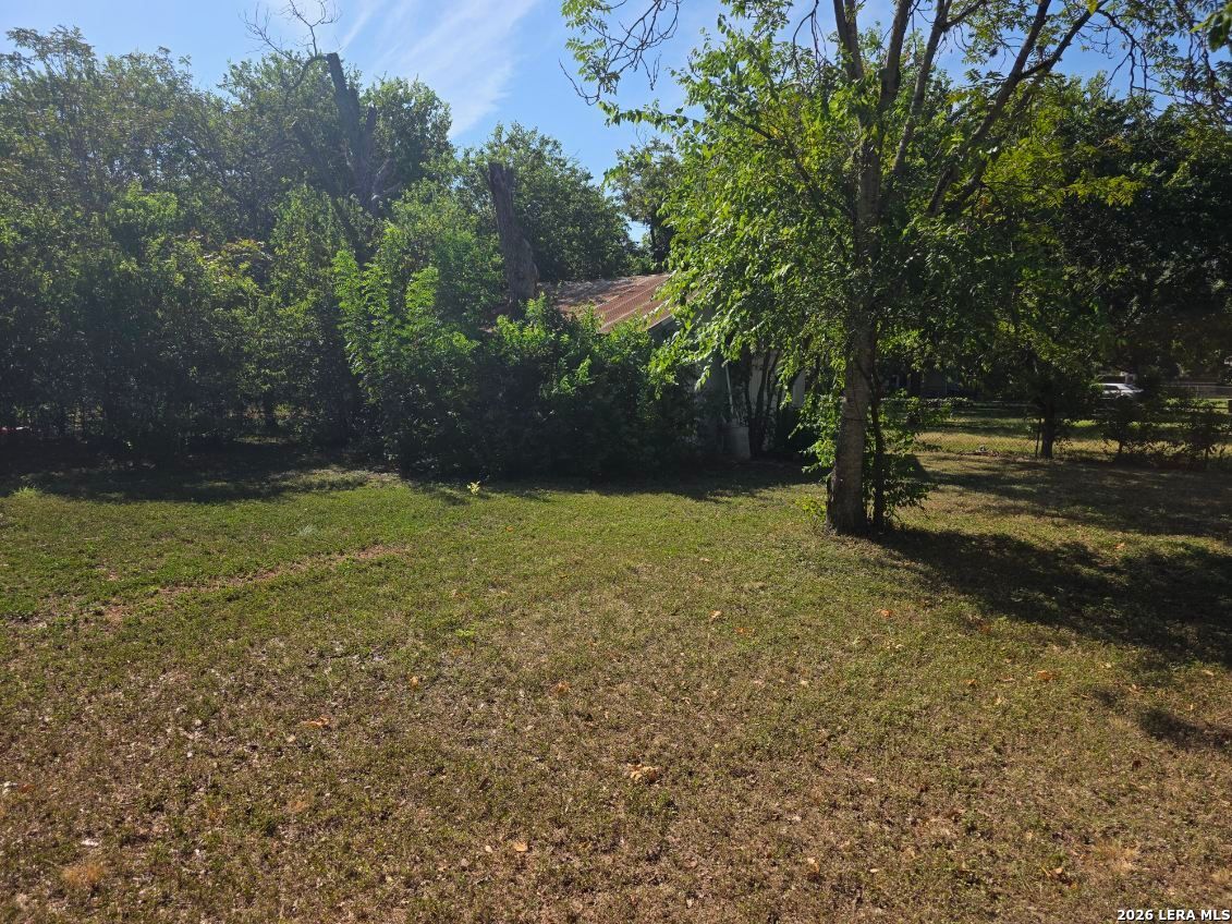 main property photo 13