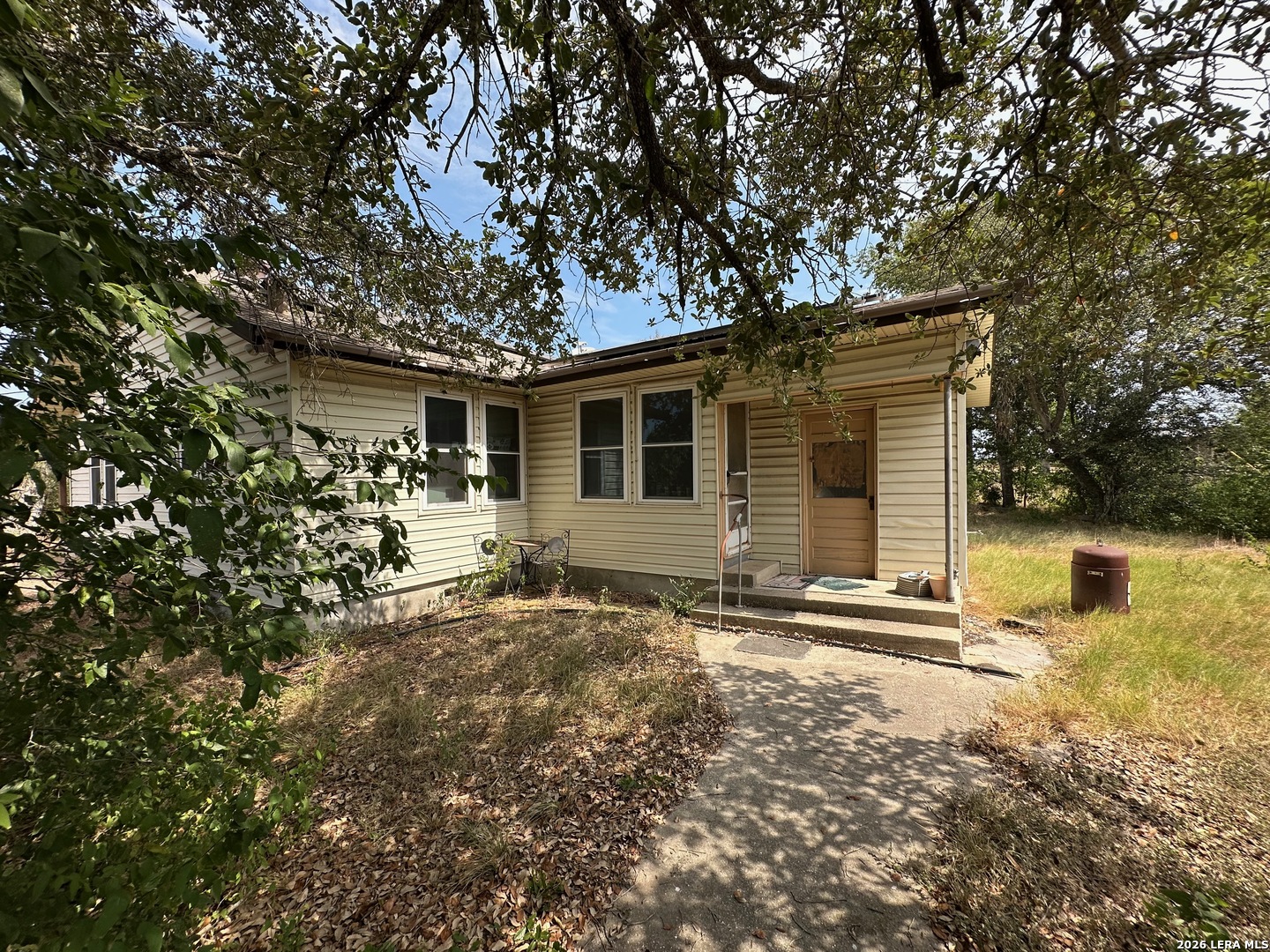 main property photo 4