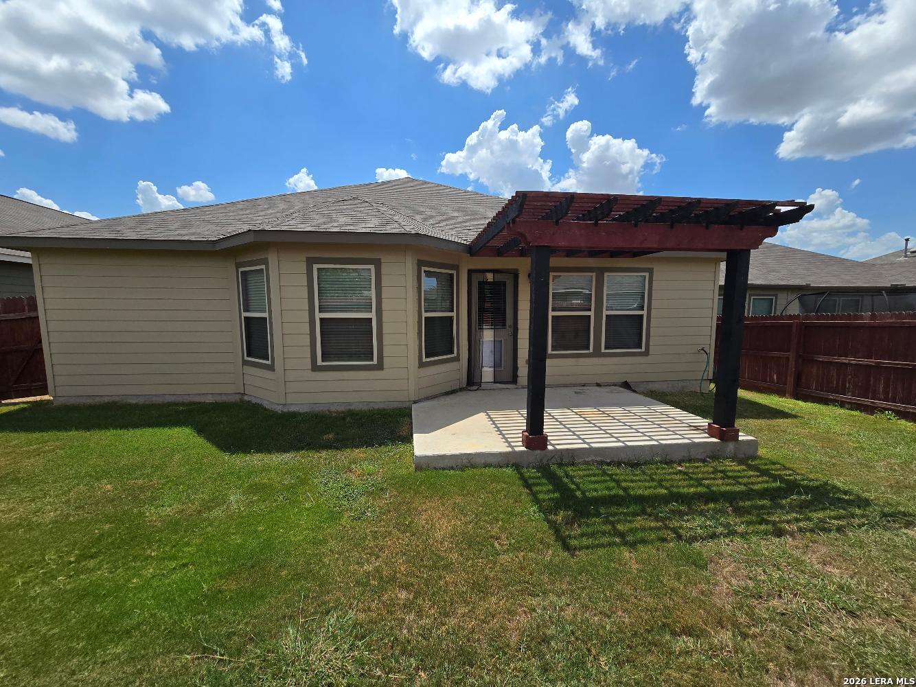 main property photo 34