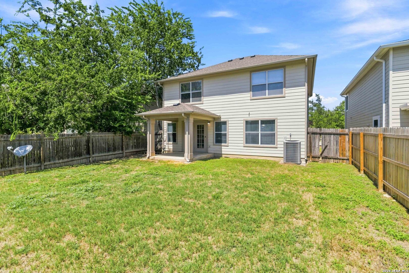 main property photo 30