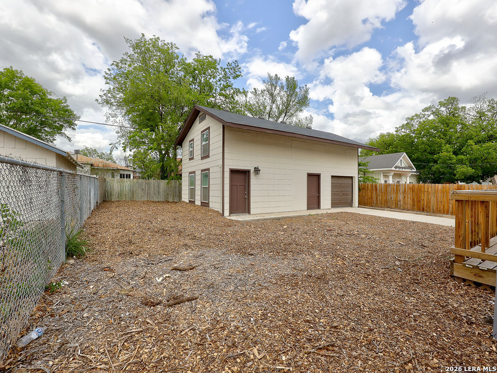 main property photo 26