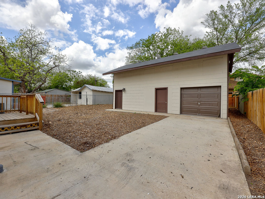 main property photo 27