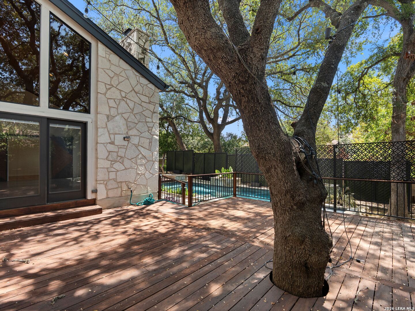 main property photo 51