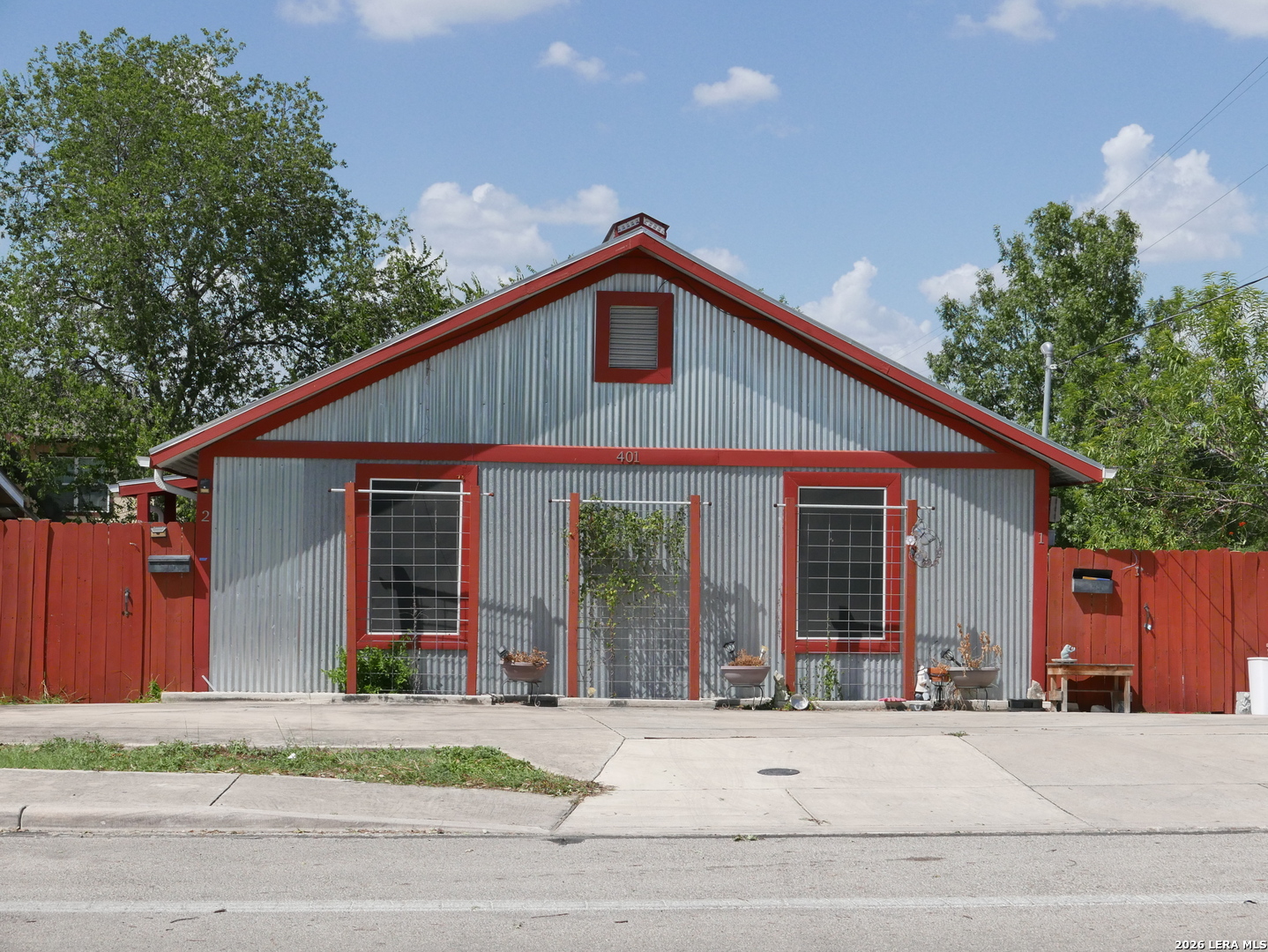 main property photo 16