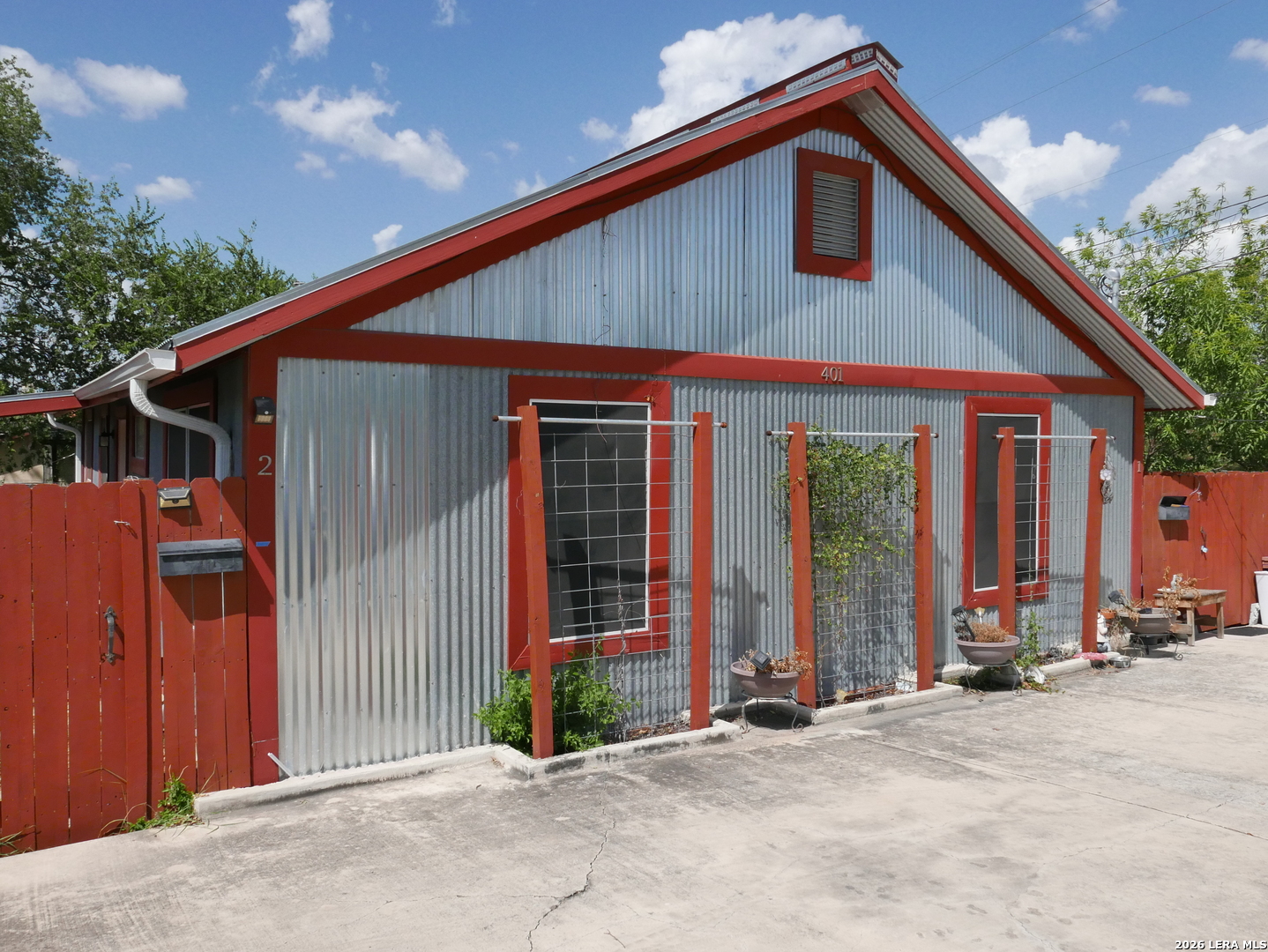 main property photo 17