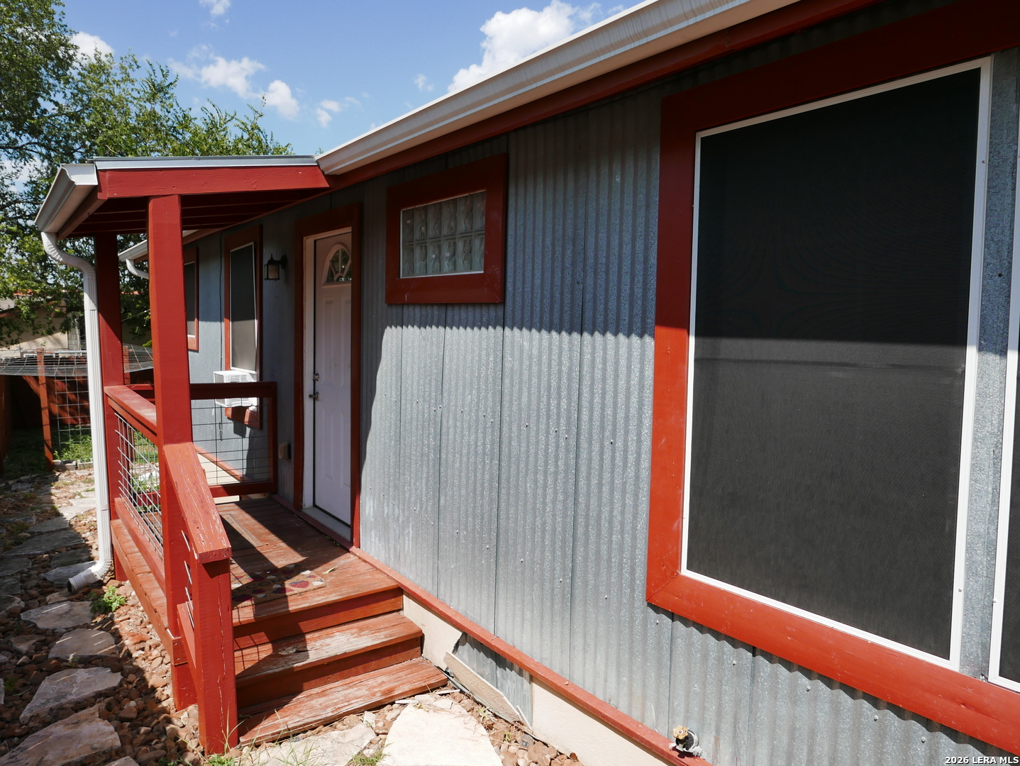 main property photo 18