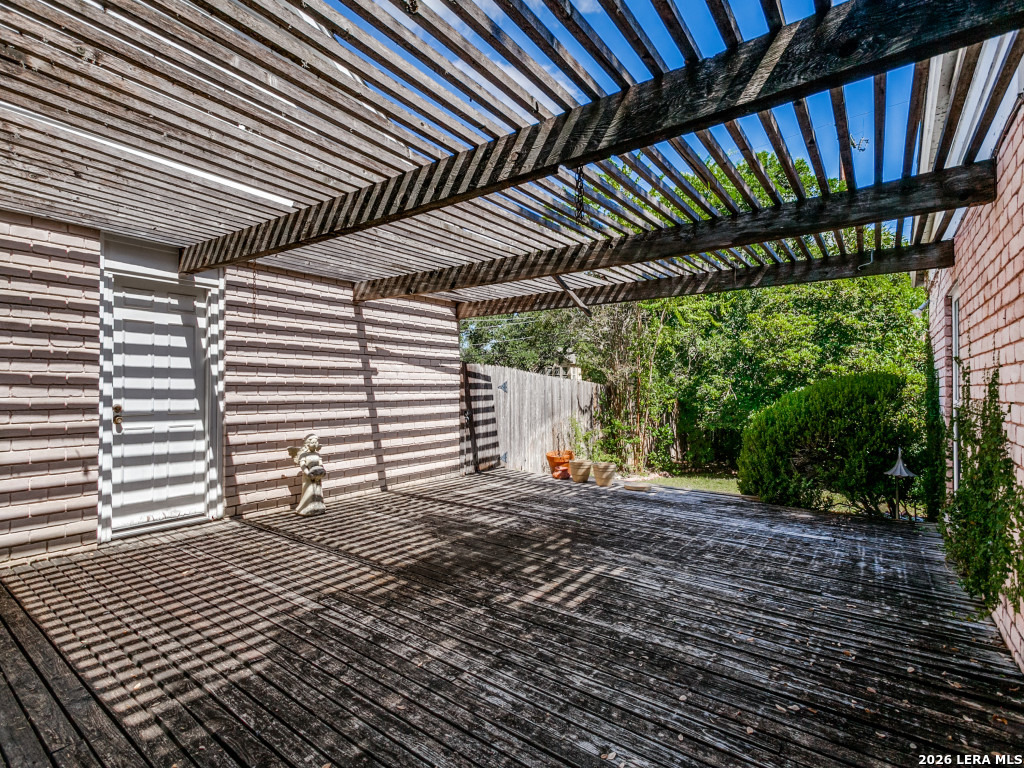 main property photo 31