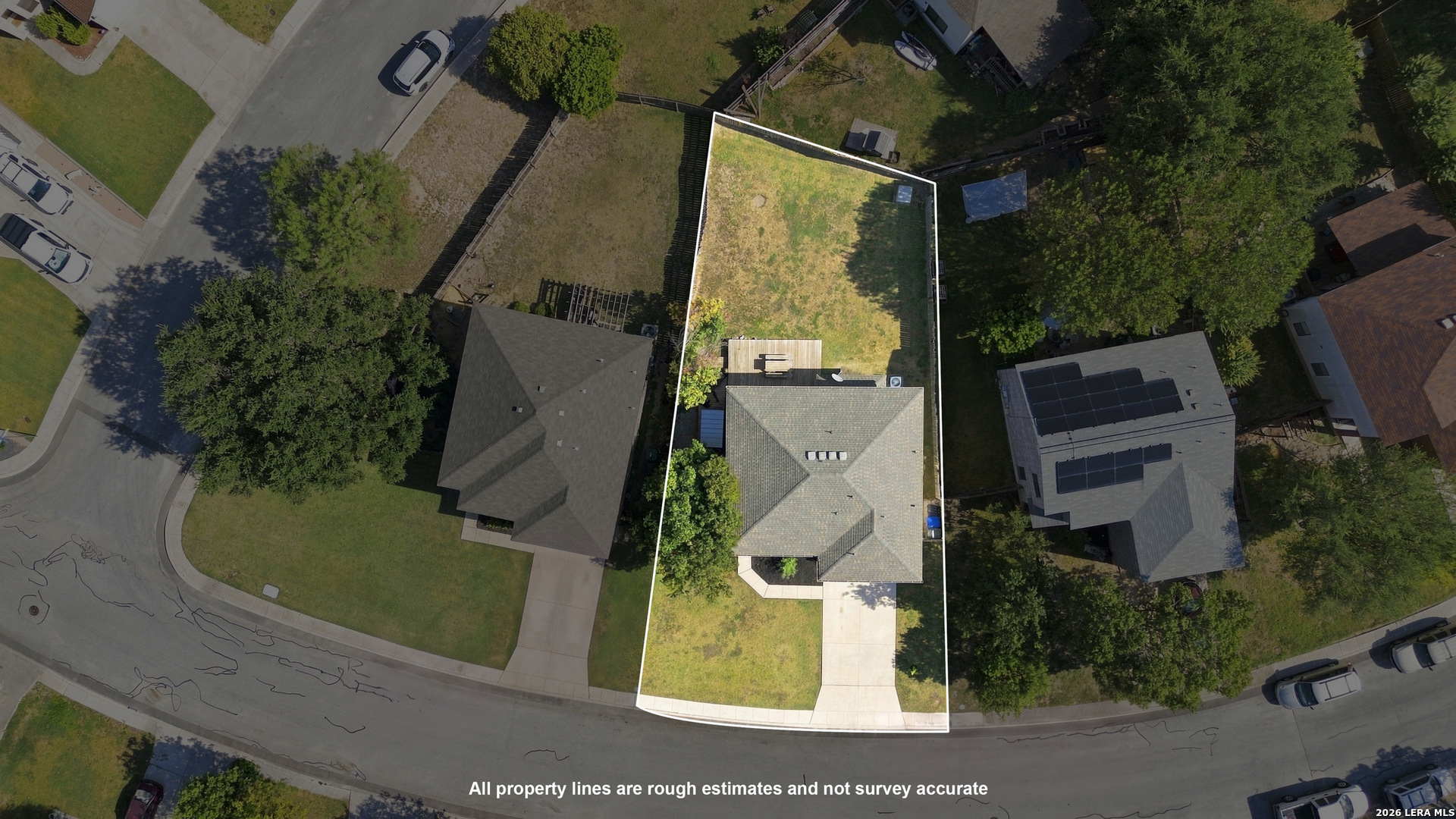 main property photo 28