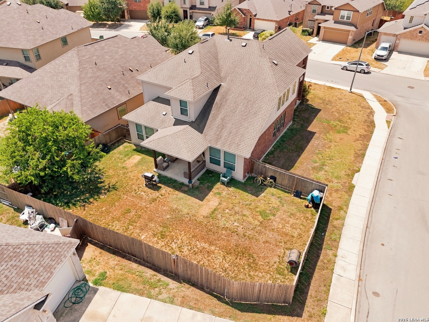 main property photo 26