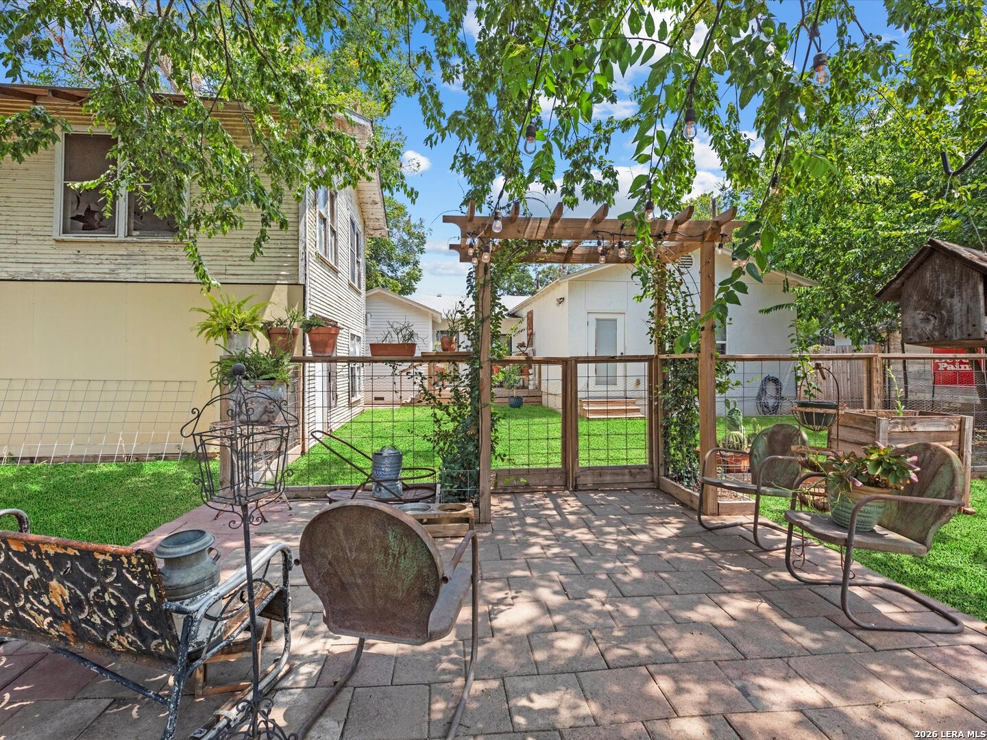 main property photo 34