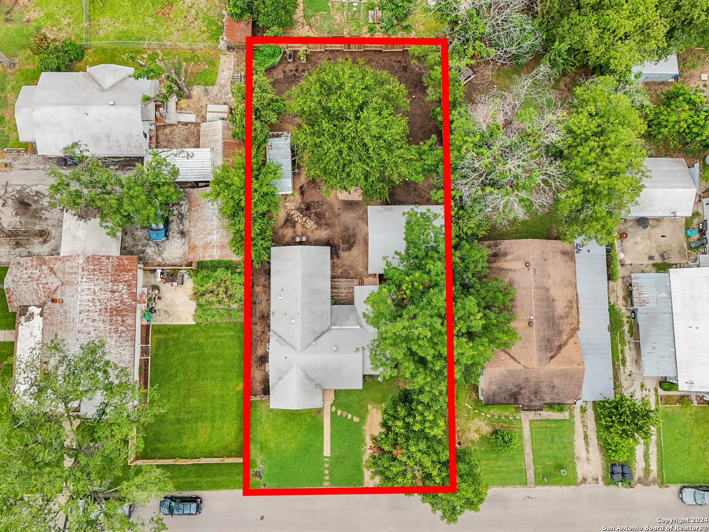 main property photo 40