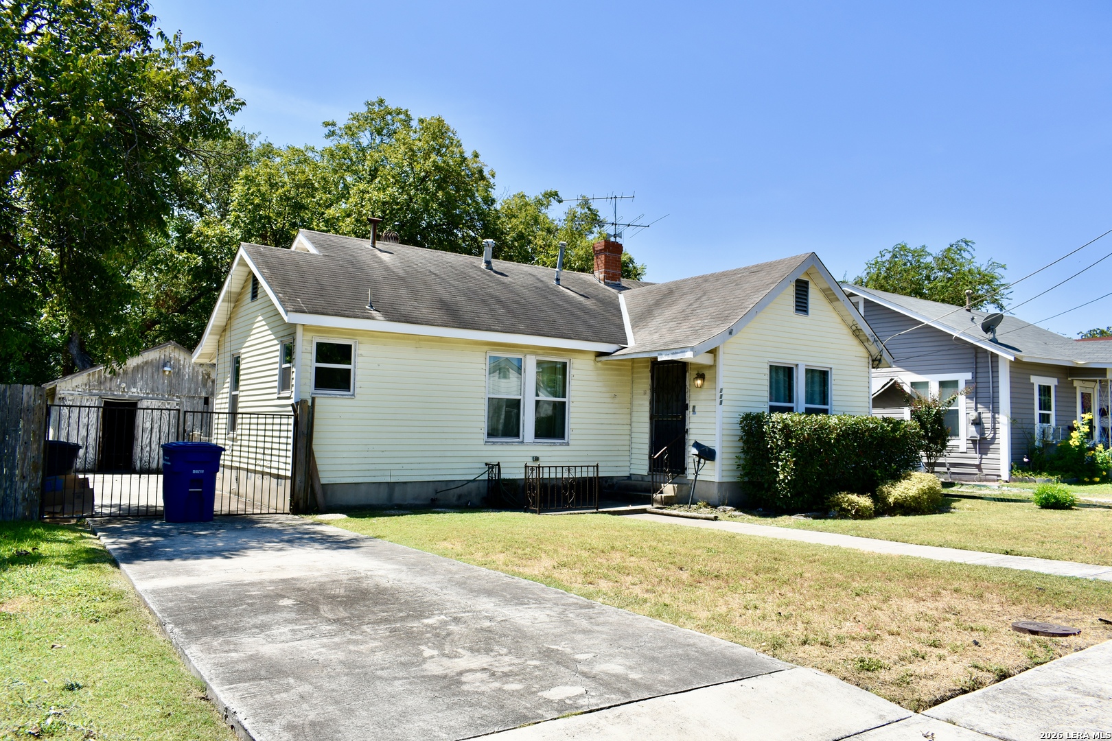 main property photo 15