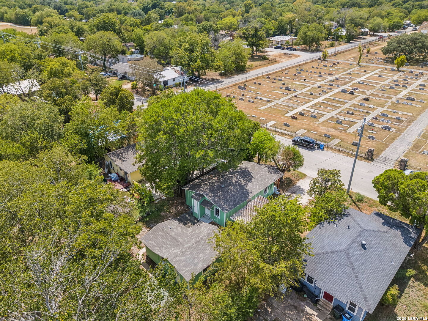 main property photo 14