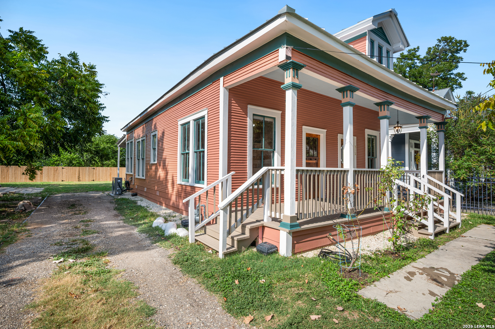 main property photo 2