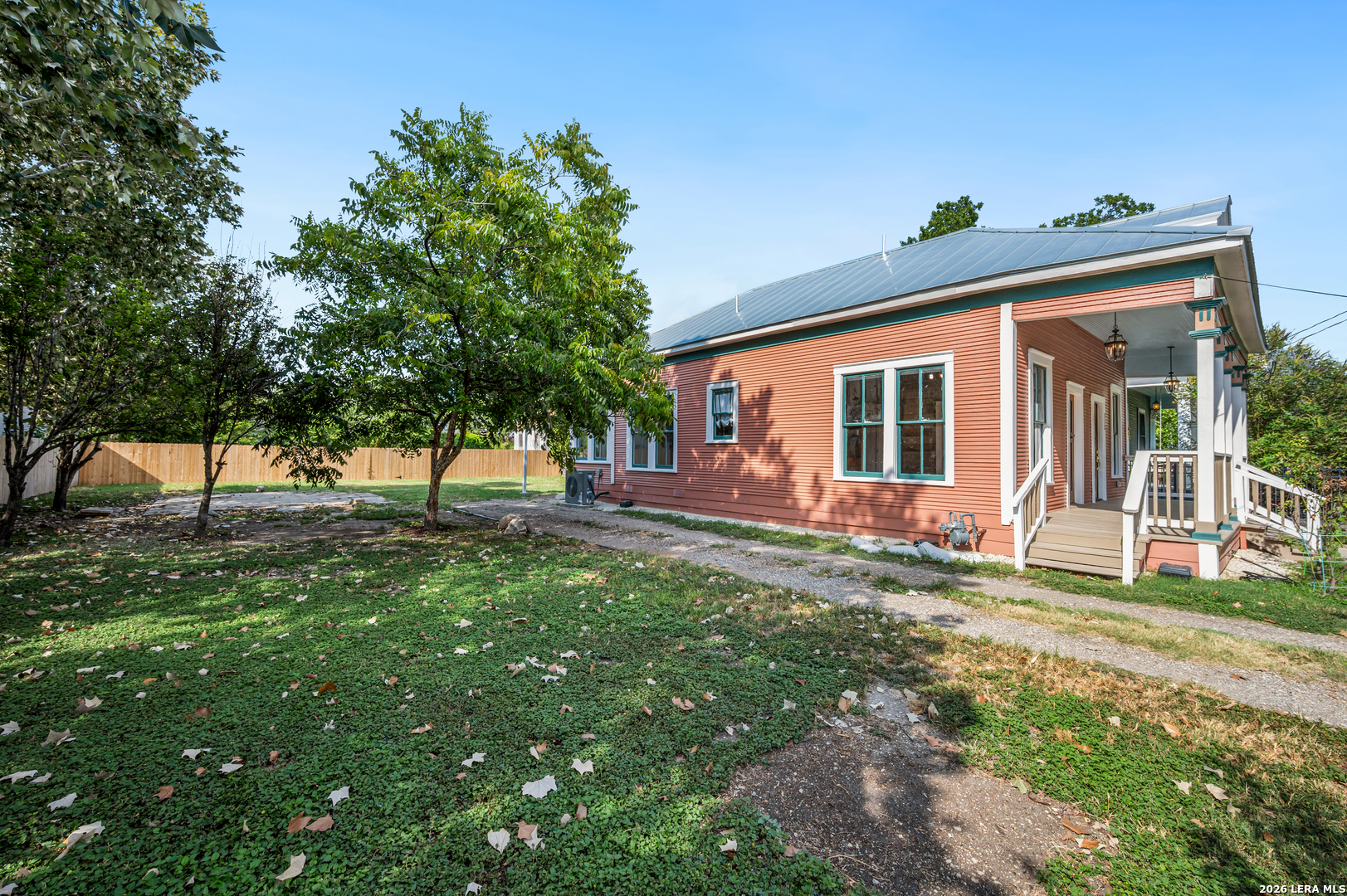 main property photo 24