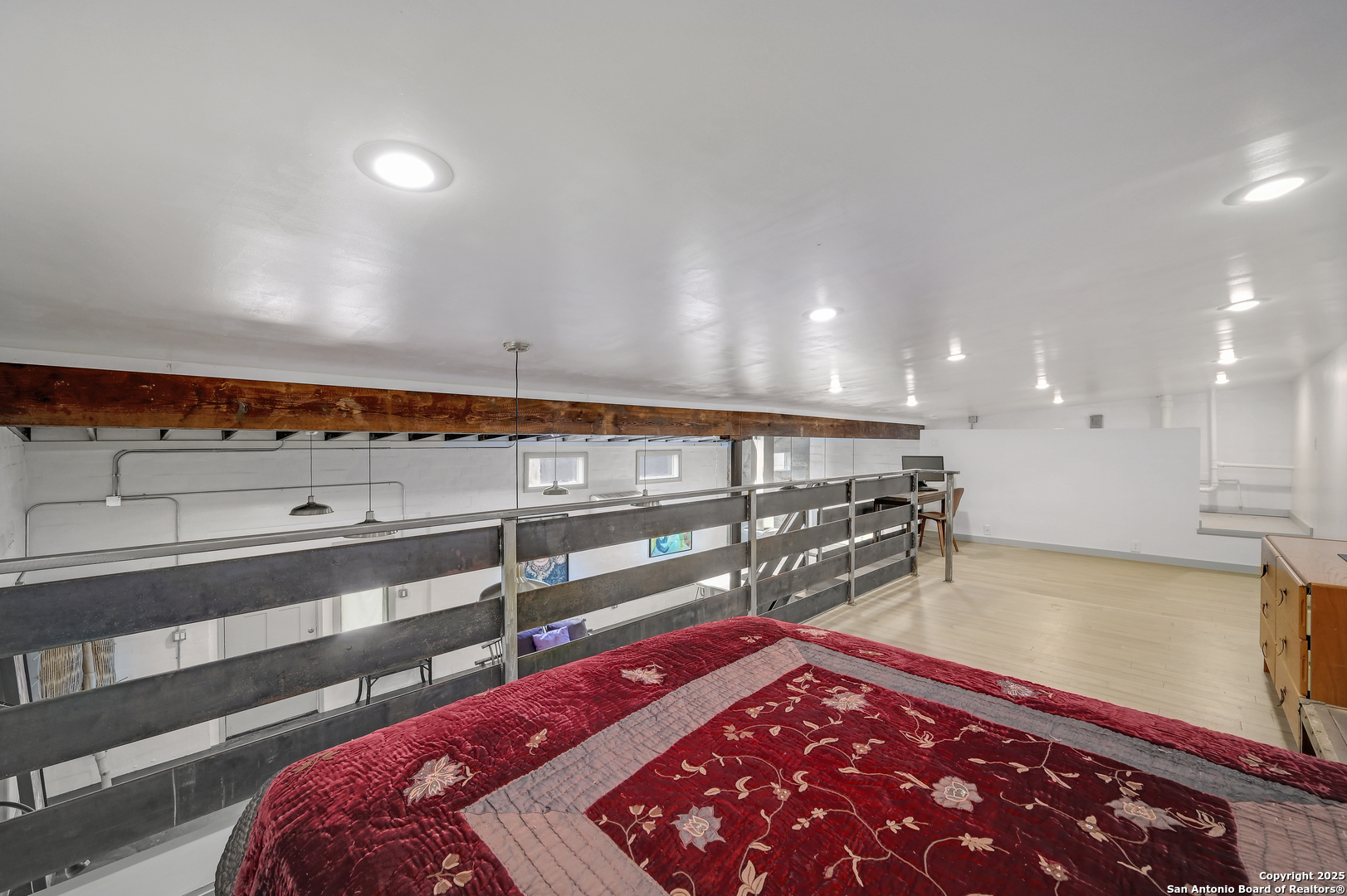 main property photo 20