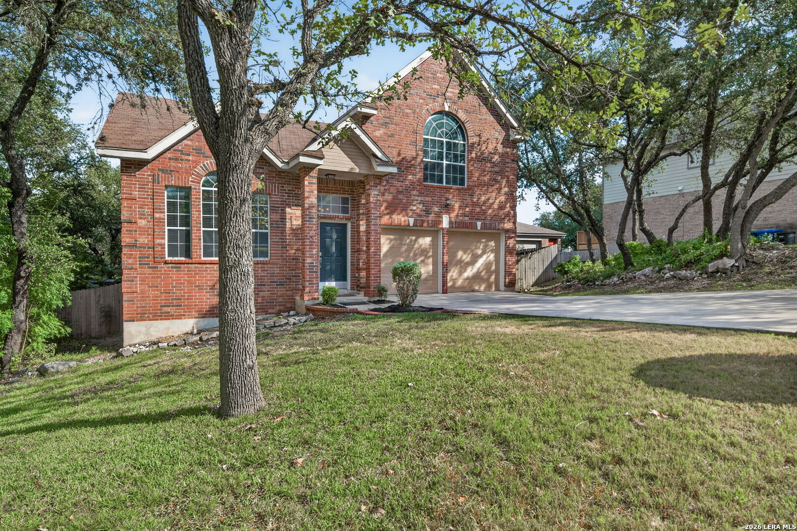 main property photo 2