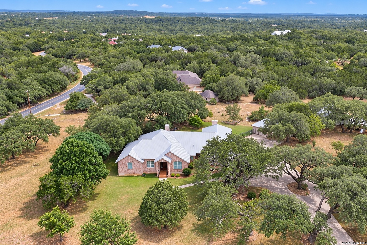 main property photo 40
