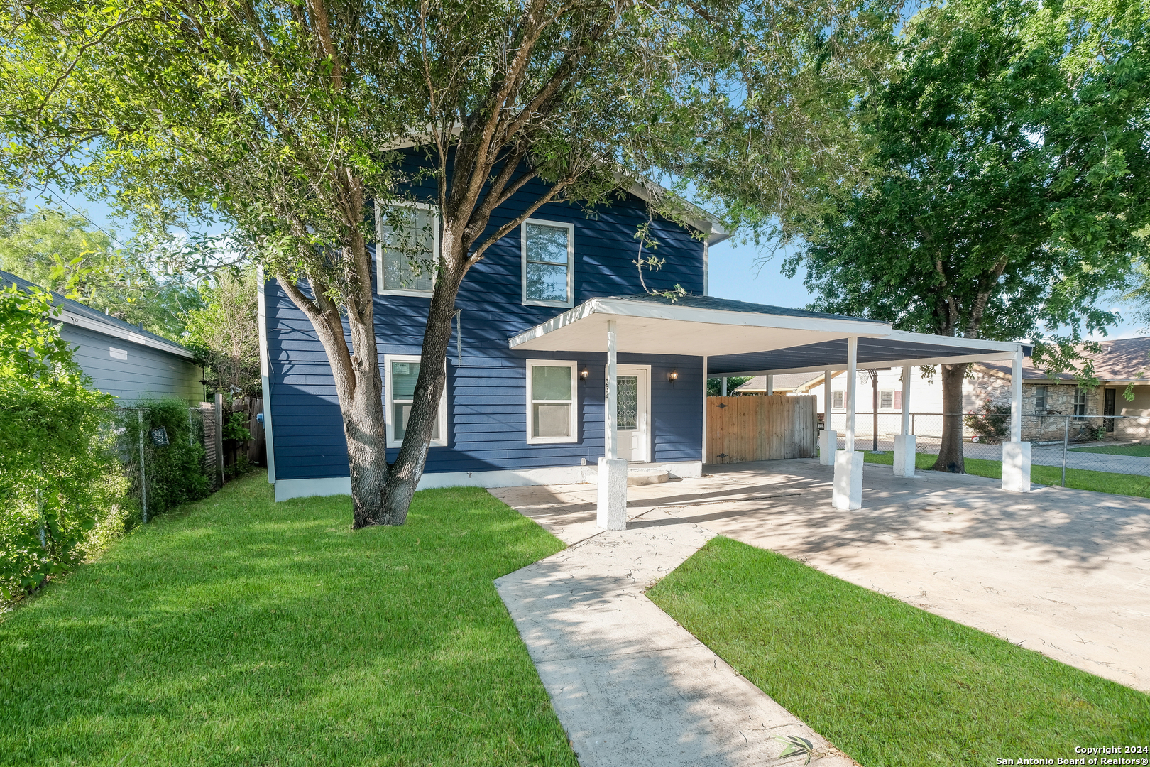 main property photo 2