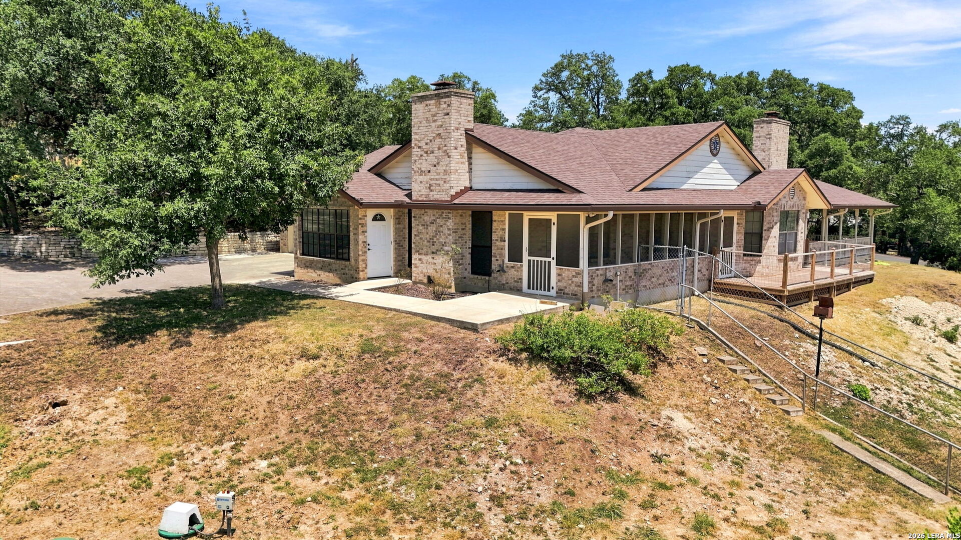 main property photo 13