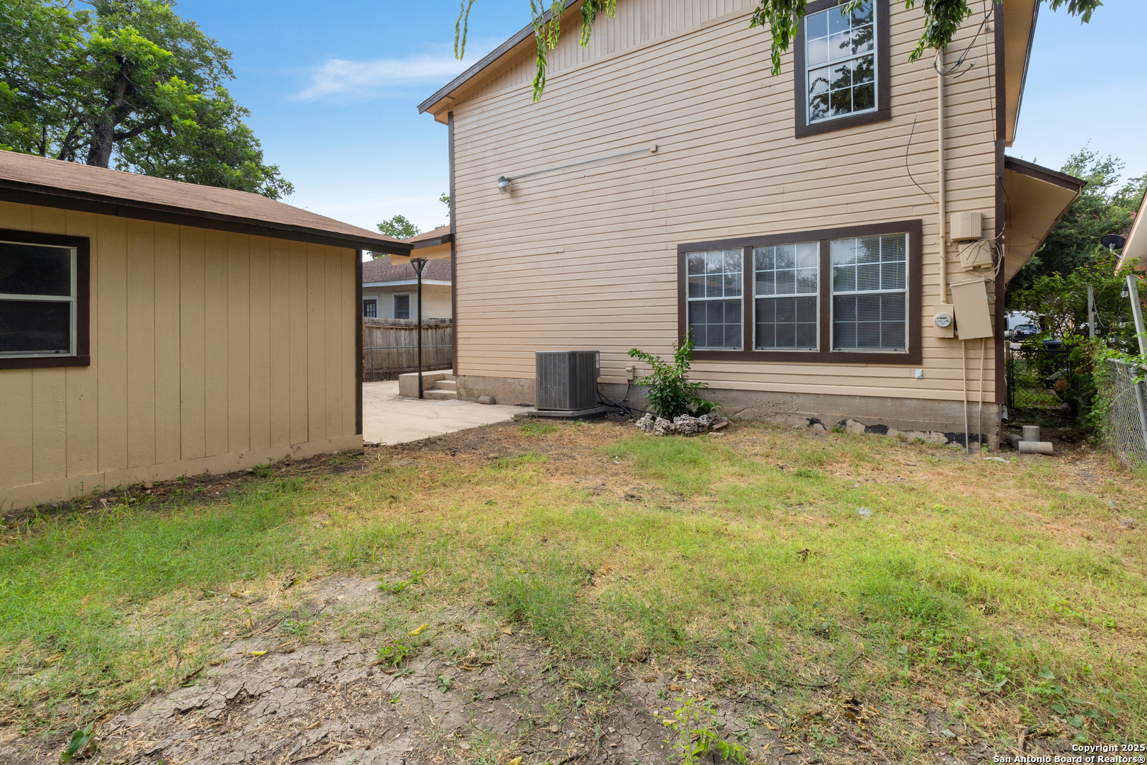 main property photo 21