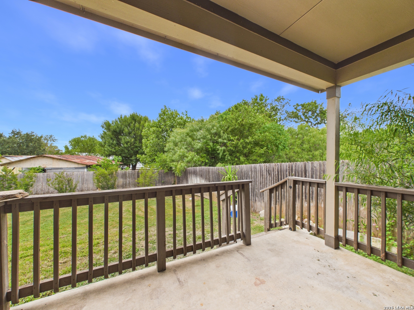 main property photo 34