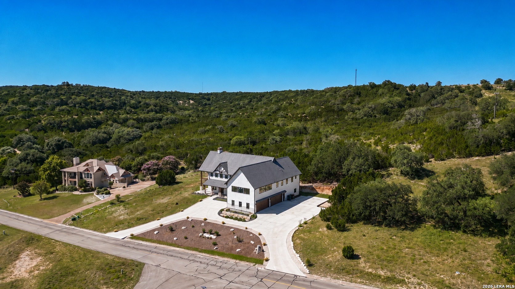 main property photo 41