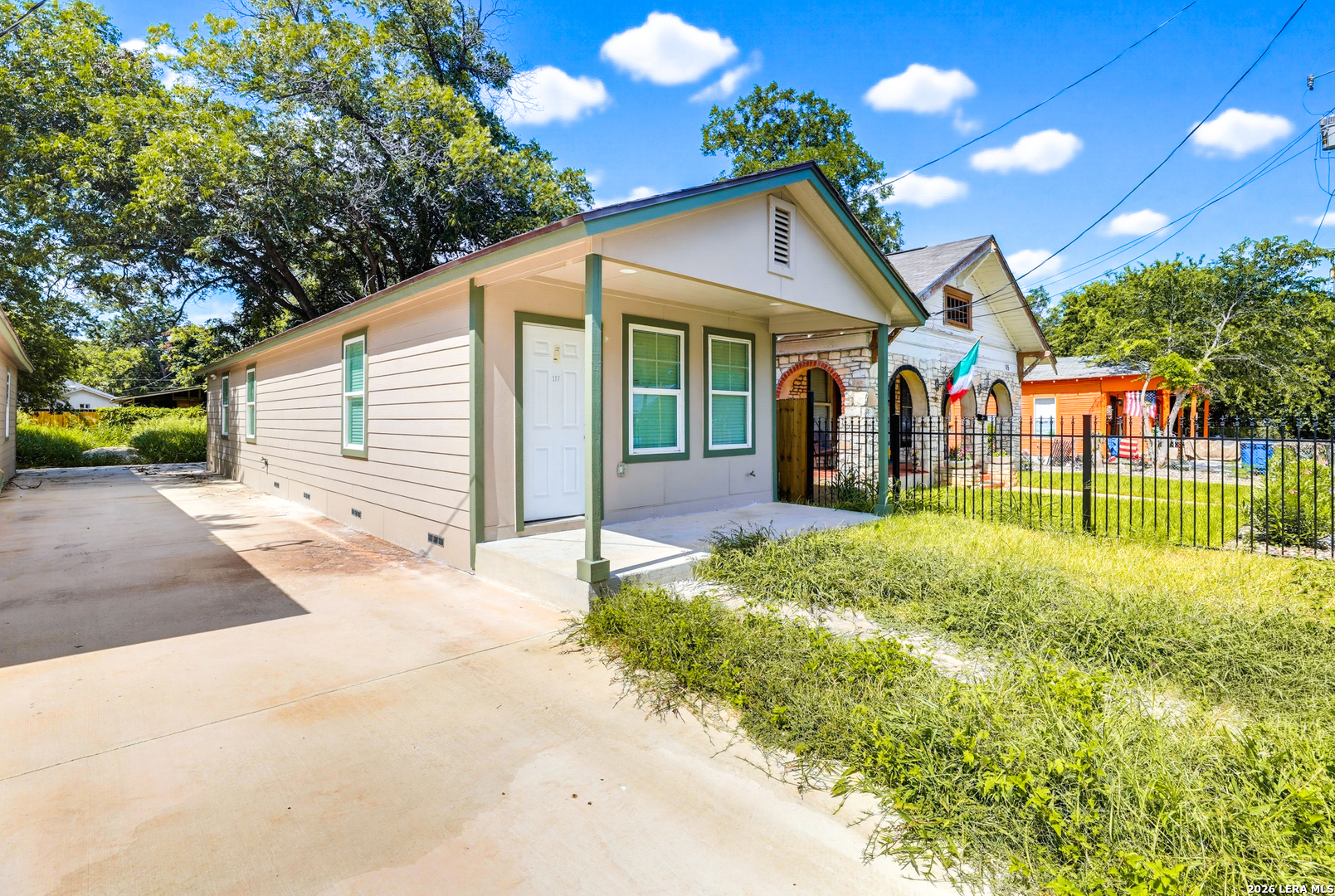 main property photo 2