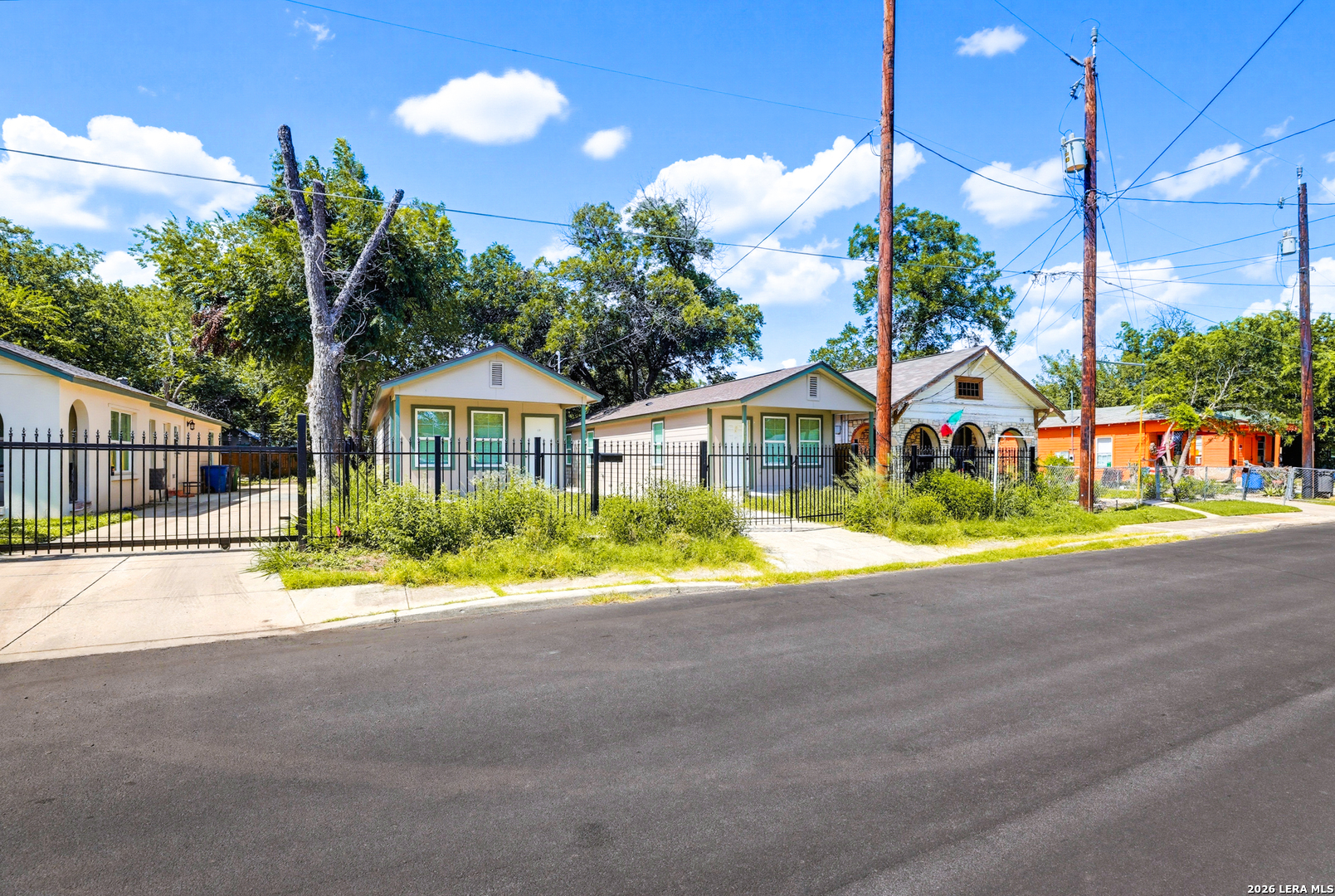 main property photo 17