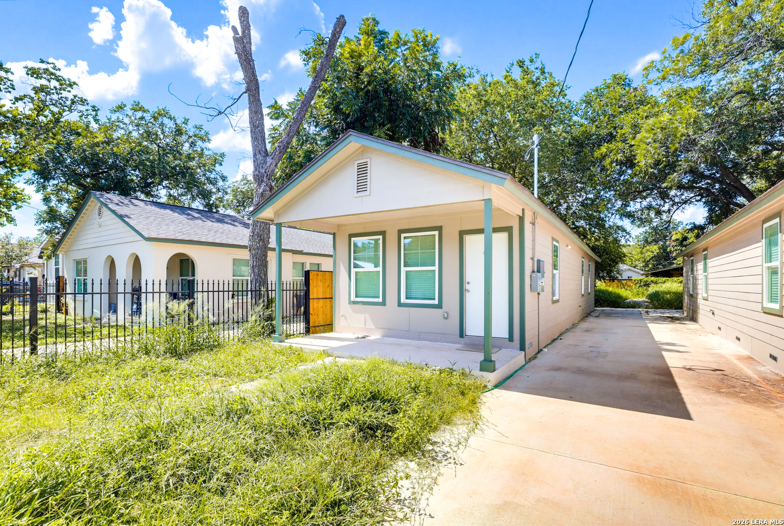 main property photo 2