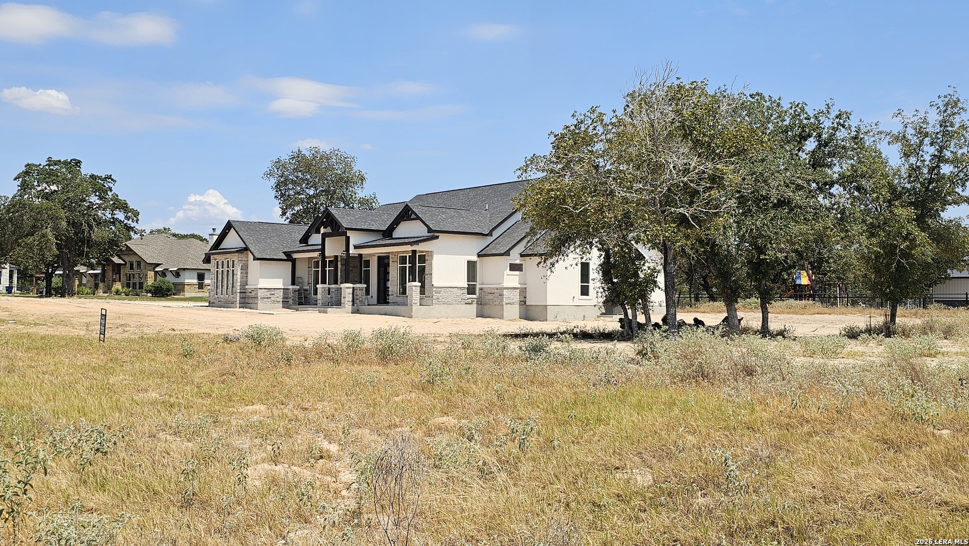 main property photo 47