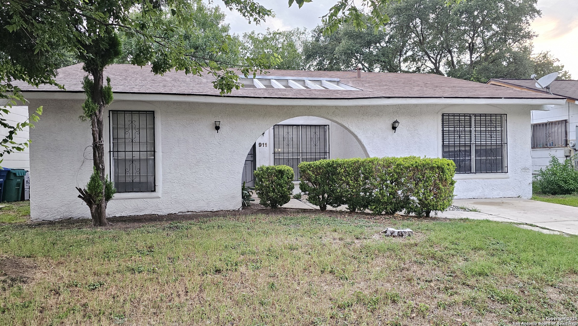 main property photo 31