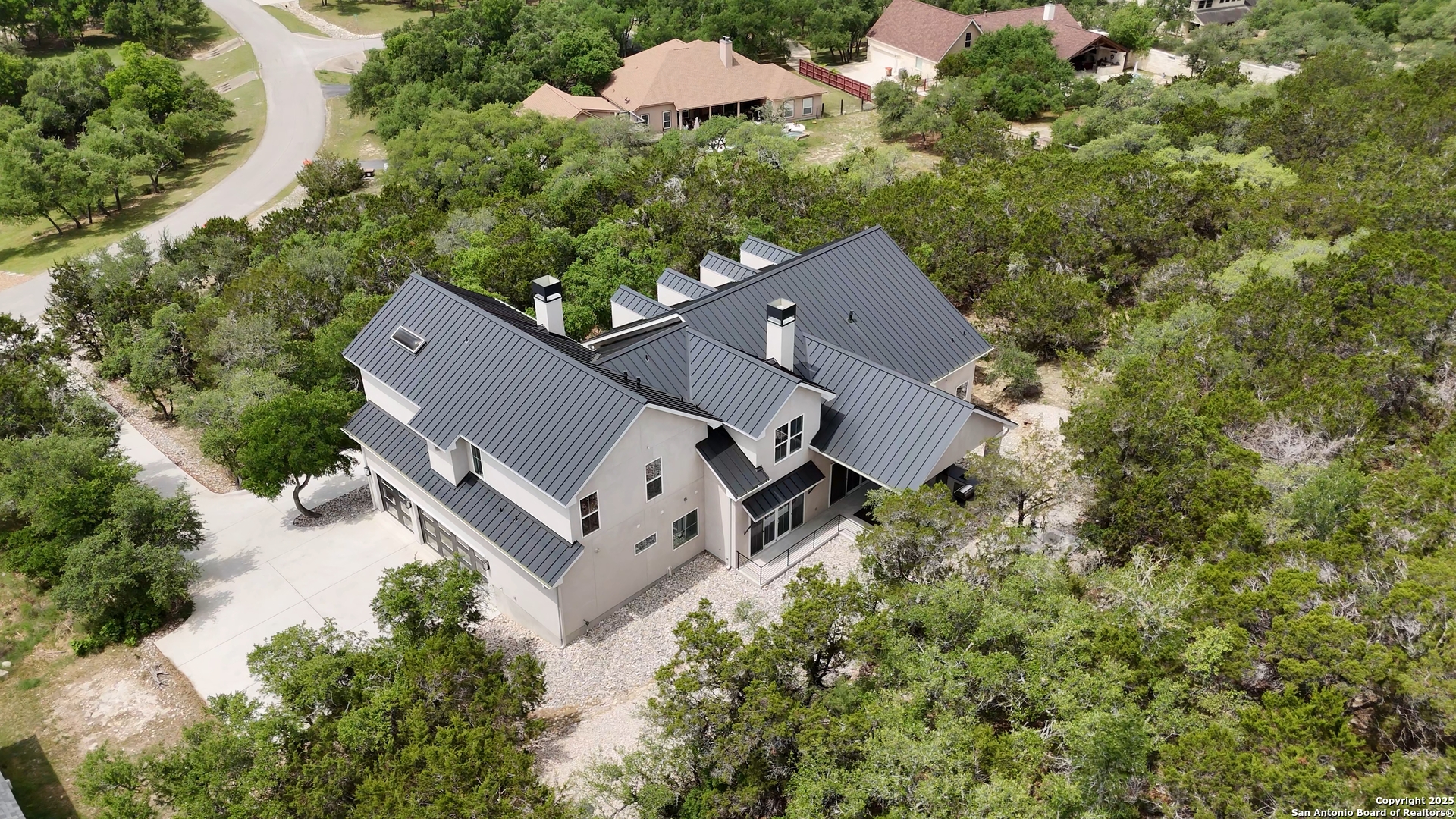 main property photo 50