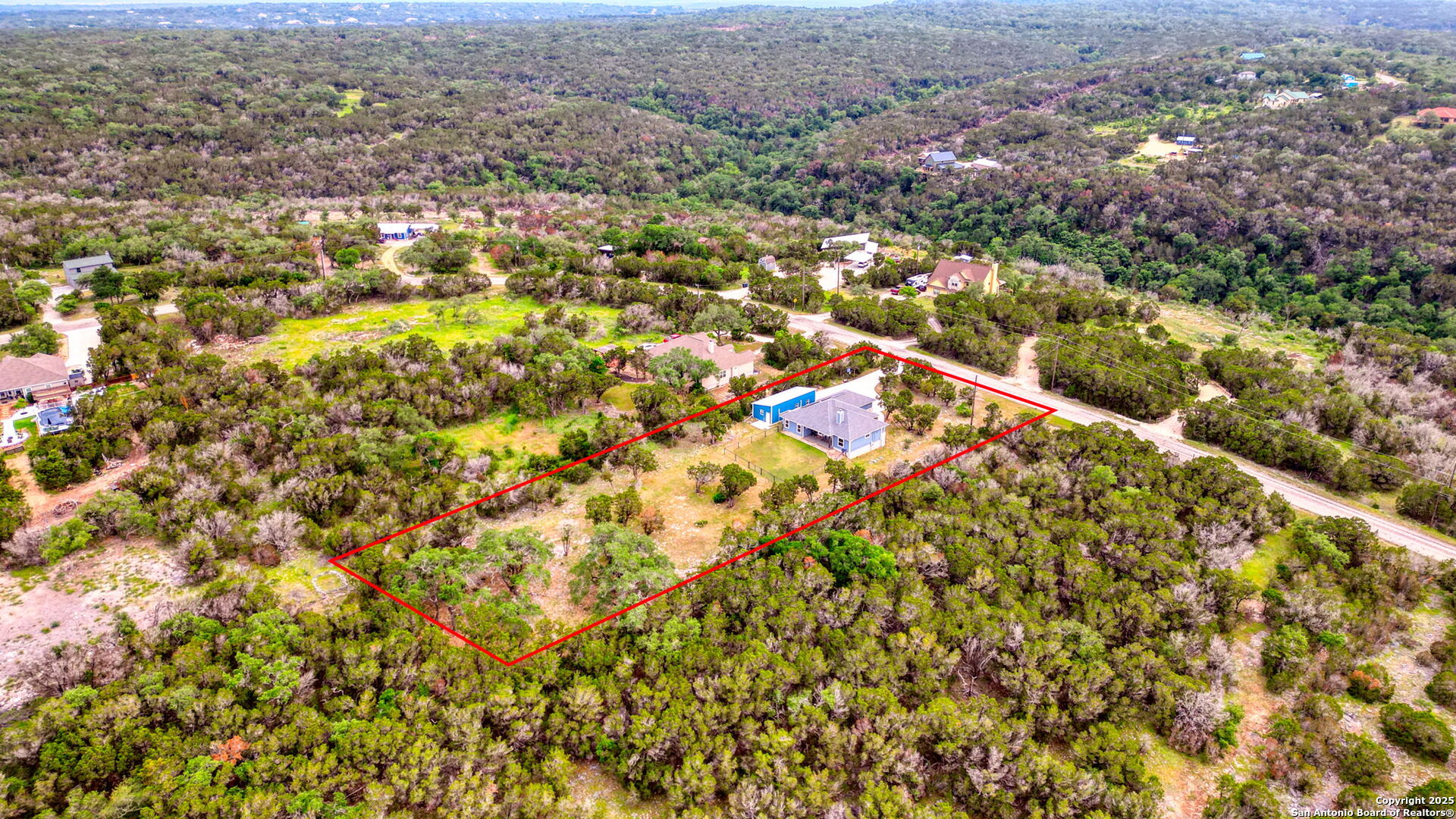 main property photo 3