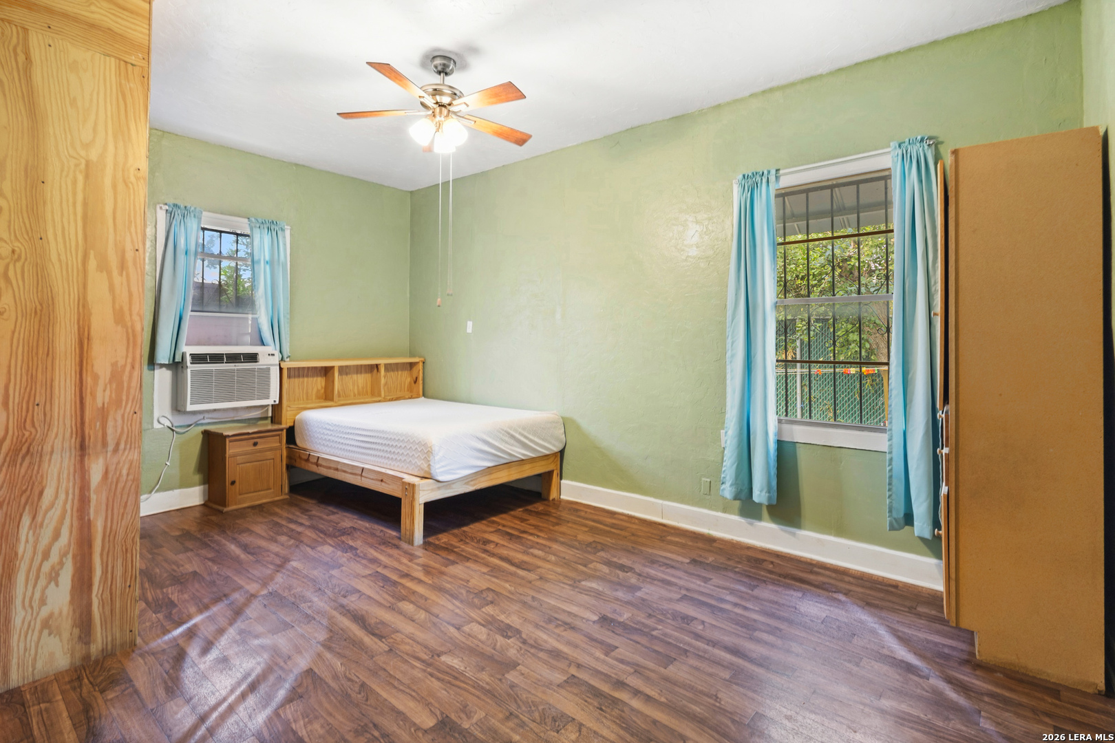 main property photo 11