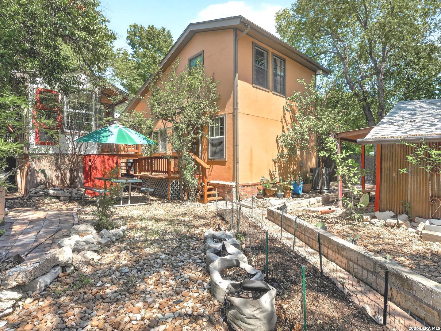 main property photo 45