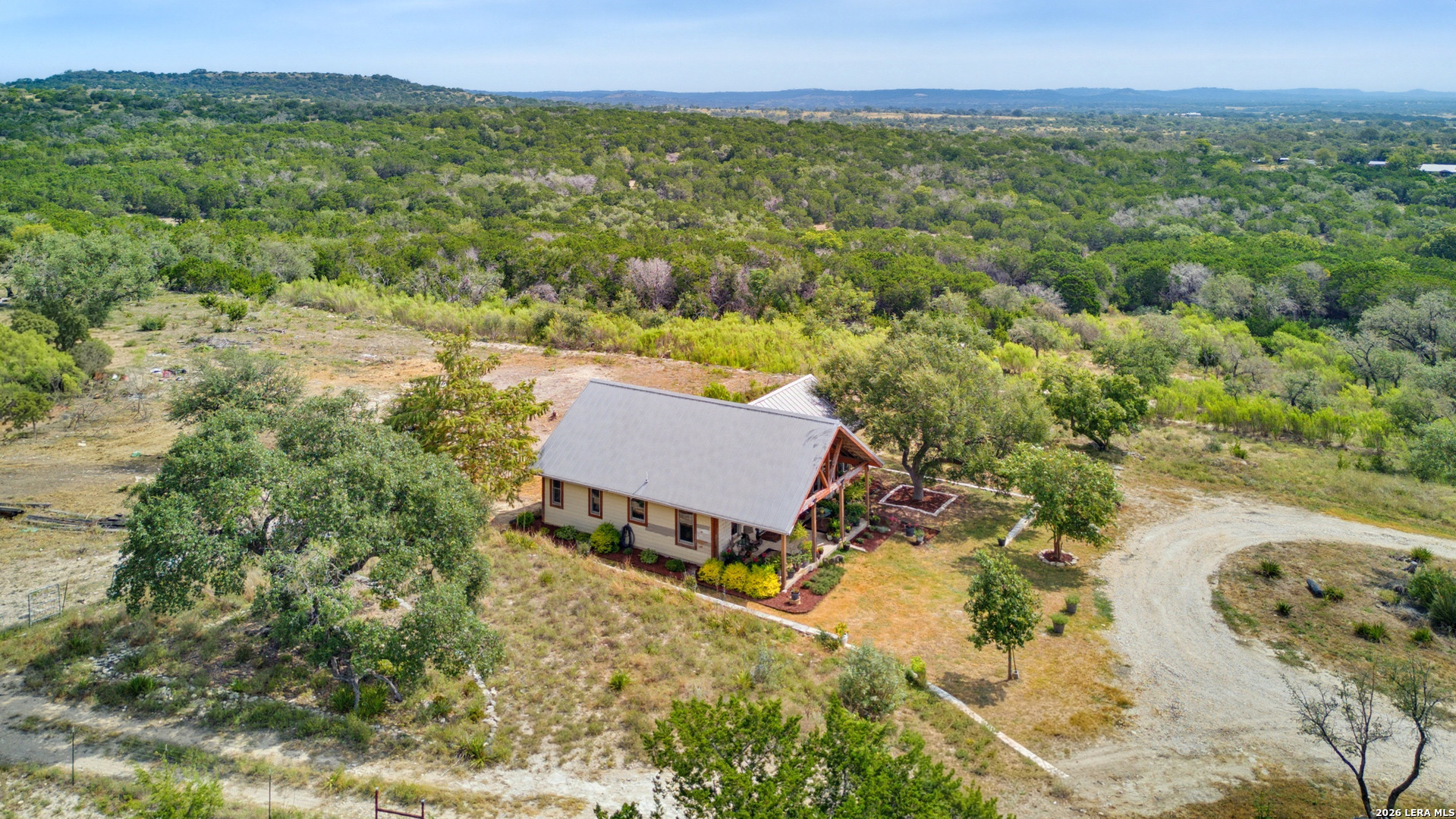 main property photo 14
